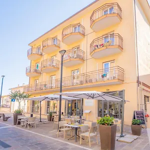 La Bussola 3*, Finale Ligure Italien